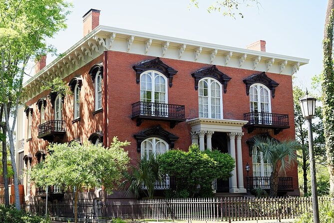 2 Hours Savannah Architectural Tour - Mercer Williams House and the preservation story