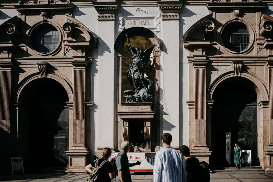 500 Years of Munich Architecture (Max. 16 Guests) - Meeting Philipp at the Frauenkirche