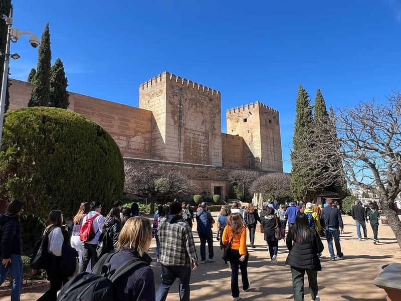 Alhambra Surroundings: History, Architecture and Legends - Santa Maria and San Francisco: Christian buildings inside the complex