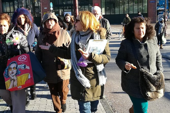 Amsterdam Walking Tour. All about History, Architecture, Traditions & Anecdotes. - Amsterdam in three hours: what this walk does well