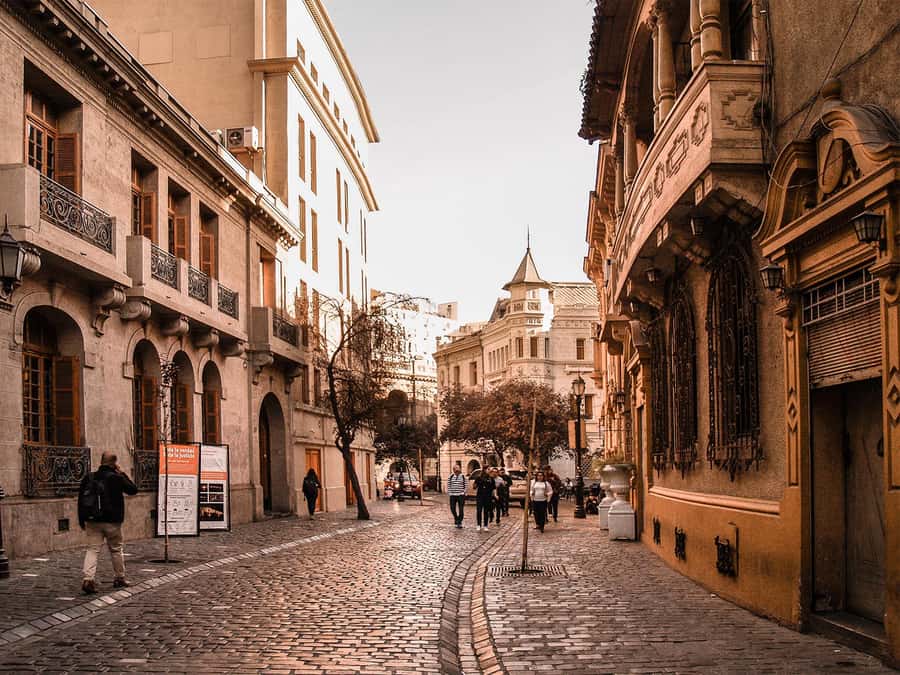 An Architect's Tour of Downtown Santiago - Why architecture makes Santiago easier to understand