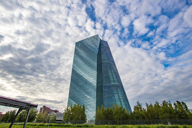 Architectural Frankfurt: Private Tour with a Local Expert - What the Private Guide Adds