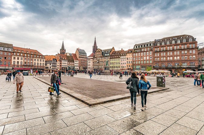 Architectural Strasbourg: Private Tour with a Local Expert - Place de la République and the Palais du Rhin