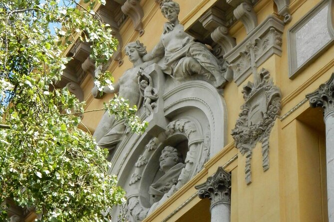 Architecture and History of Mexico City - Small Groups - Palacio de Bellas Artes and the politics of grand design