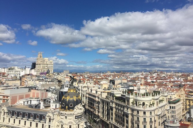 Architecture tour Gran Vía from its best rooftops 20thC - Why Madrid’s rooftops make a good classroom