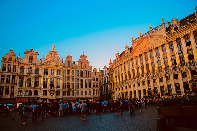 Architecture Tour of Brussels - BOZAR and the final view from Mont des Arts