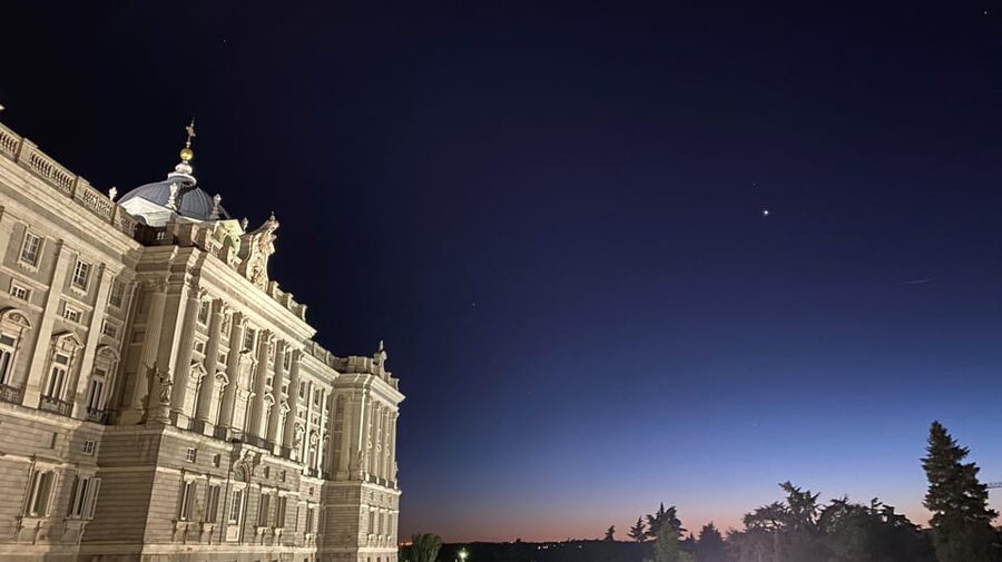 Architecture Tour: Old Historic Madrid with an architect - San Nicolás, Almudena, and the royal viewpoint