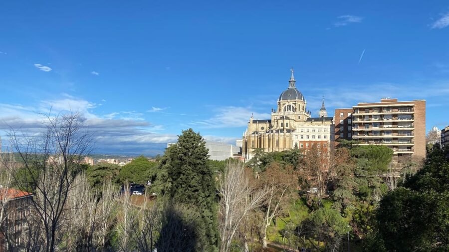 Architecture Tour: Old Historic Madrid with an architect - From the Christian Wall to Cava Baja