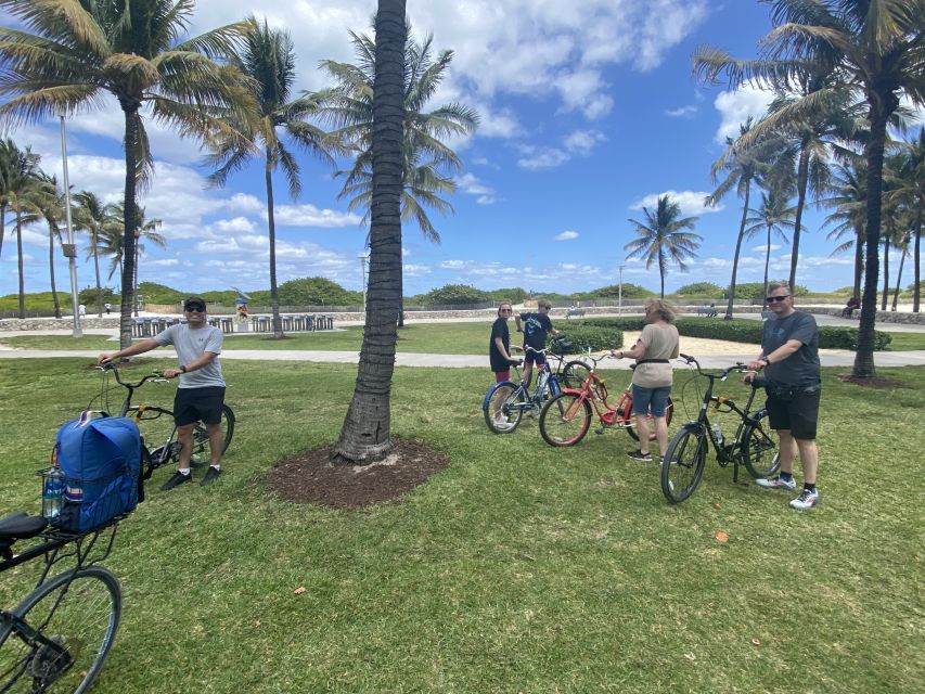 Art Deco, History and Crime Bike Tour with Design Enthusiast - Why the $79 price can make sense
