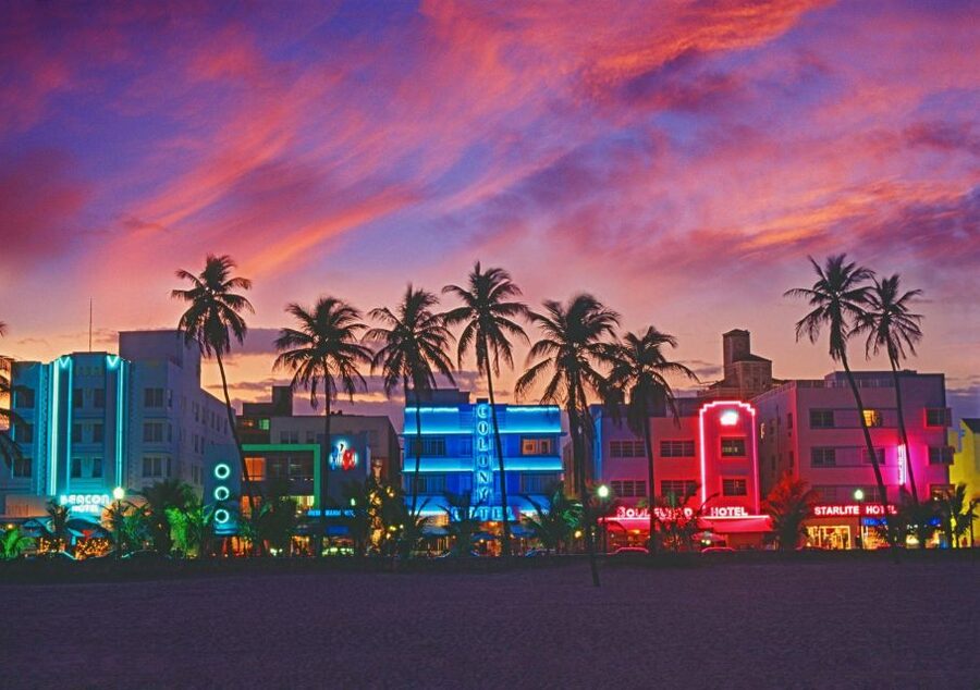 Award-winning Art Deco & Neon Lights Walking Tour - Is $49 a Fair Price for 150 Minutes?