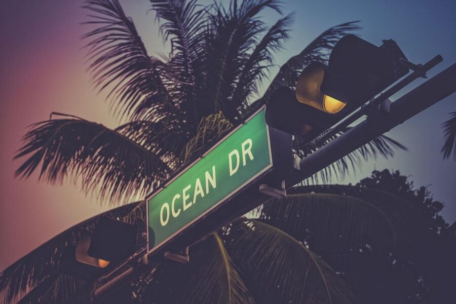 Award-winning Art Deco & Neon Lights Walking Tour - Neon, Psychology, and the Nighttime City