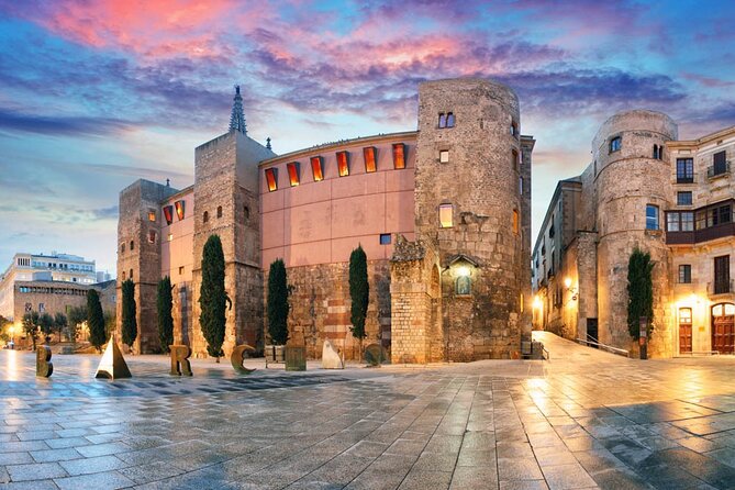 Barcelona 1.5h Private Old Town, Gothic & Ramblas Walking Tour - Casa Batlló and the playful side of Gaudí