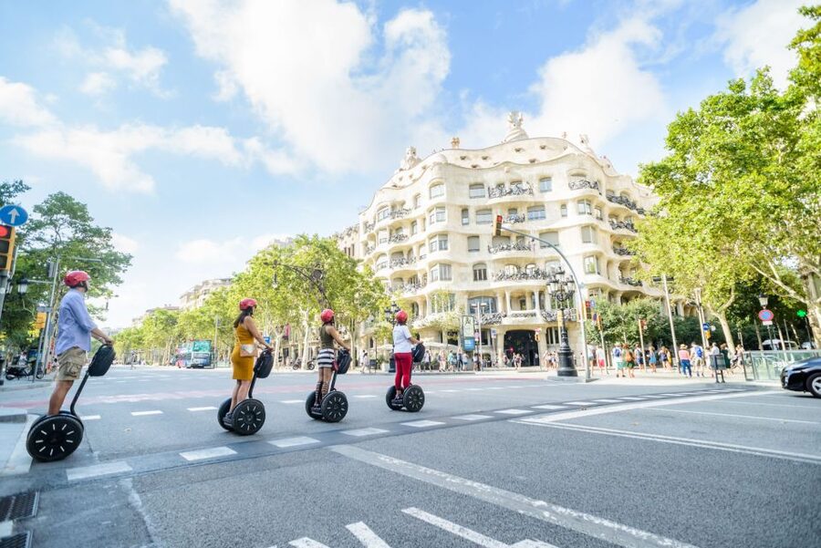 Barcelona: 2,5hr Art of Gaudí Segway Tour - Sagrada Familia, Barcelona’s great unfinished work