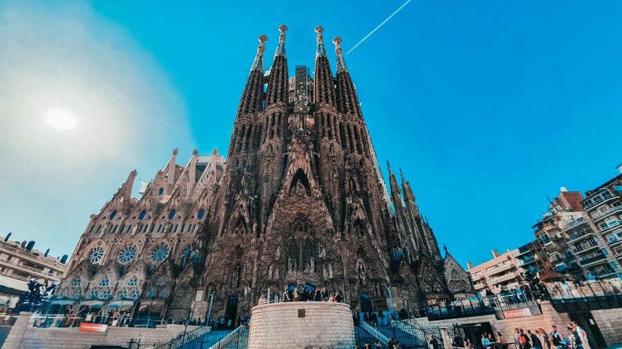 Barcelona Architecture Walking Tour With Casa Batlló Upgrade - Who will get the most from this experience