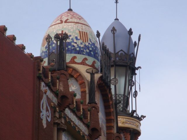 Barcelona: Art Nouveau & Gaudí Tour - Barcelona’s surprising links to Dalí and Chupa Chups