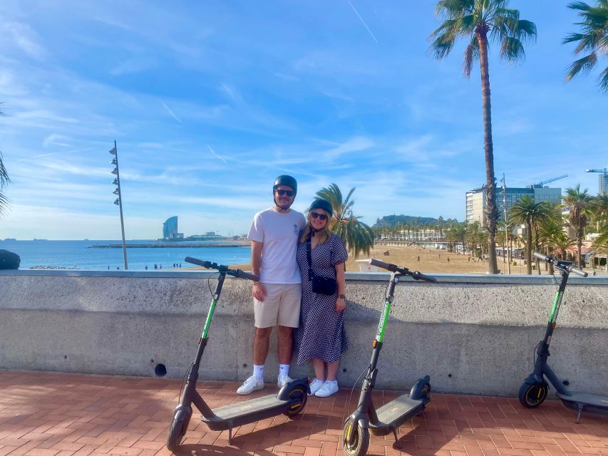 Barcelona: E-Scooter Gaudí & the Sea Tour - Port Vell and the move toward the sea