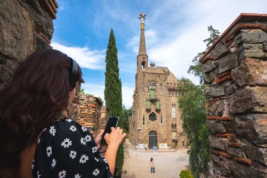 Barcelona: Exploring Gaudí's Hidden Gem, Bellesguard Tower - Gothic lines and Modernist details