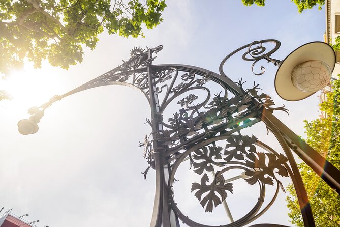 Barcelona Gaudi and Sagrada Familia Tour - The Guides Add the Most Value