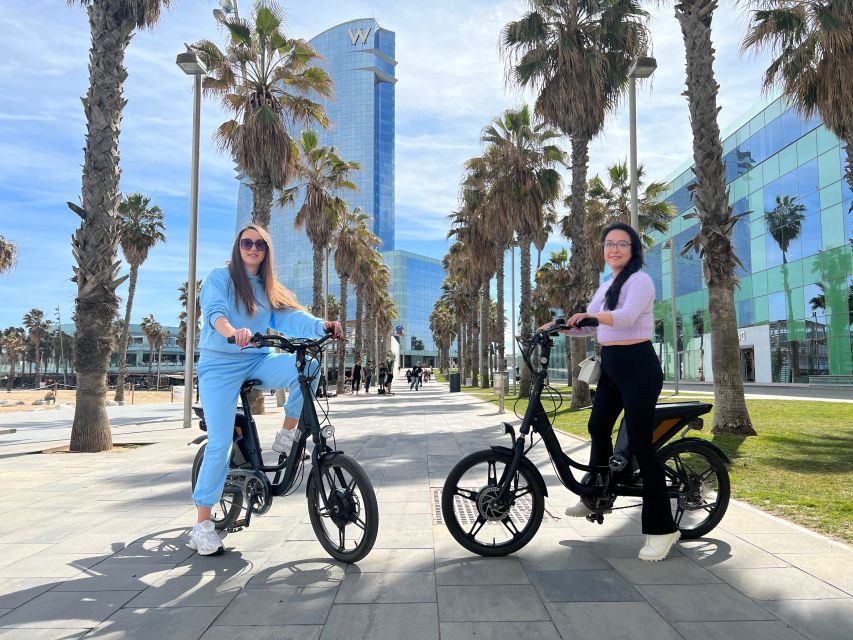 Barcelona: Gaudi Guided E-Bike Tour - Old Barcelona, the port, and the return ride