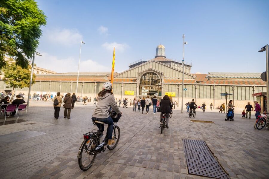 barcelona: Gaudi Highlights eBike tour - Who will enjoy this most?