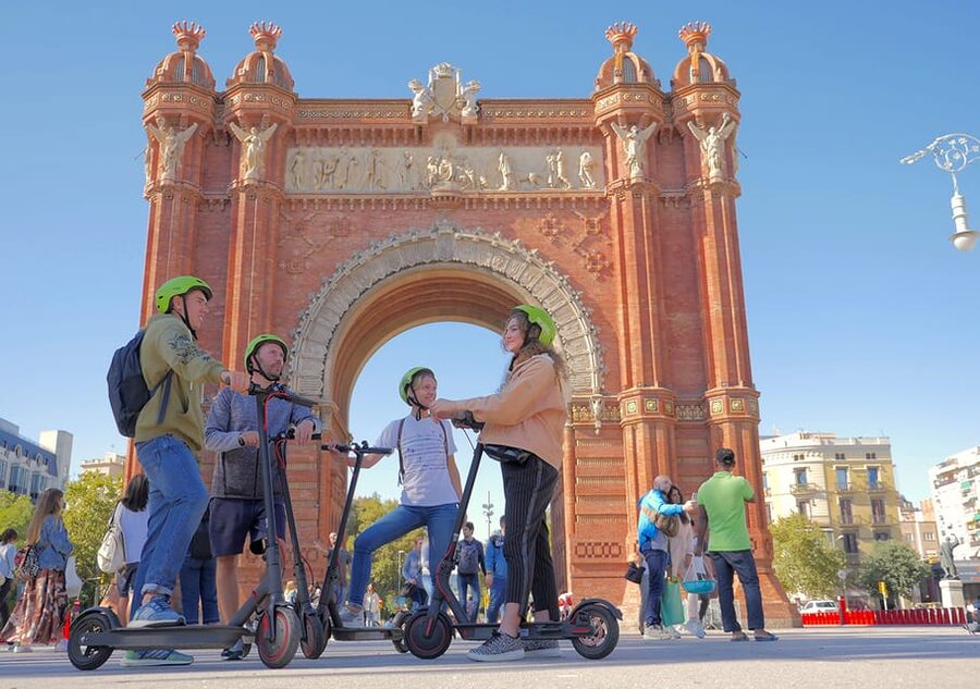 Barcelona: Gaudi Highlights Guided Tour by Electric Scooter - Crossing the city for Gaudí’s major sights