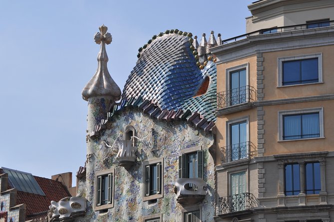 Barcelona & Gaudi. Regular Tour - Starting at 10:30 a.m. near Plaça Catalunya