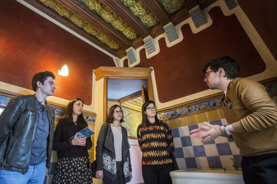 Barcelona: Gaudi's Casa Vicens Guided Tour - How Casa Vicens compares with a self-guided visit