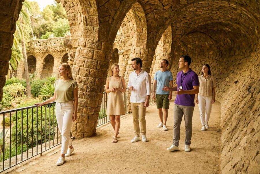 Barcelona: Gaudí’s Park Güell Tour with Fast-Track Ticket - Who will enjoy this tour most