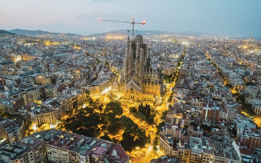 Barcelona: Gaudí Sightseeing Guided Segway Tour - Who Will Enjoy This Segway Route