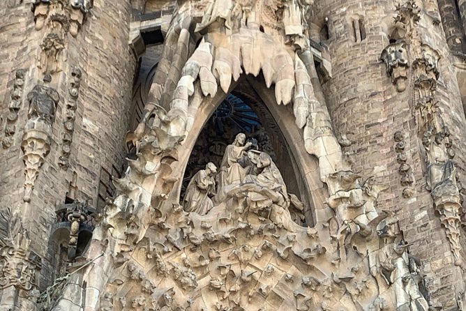 Barcelona in One Day: Gaudí, Gothic Quarter &Tapas (Private Tour) - Plaça del Rei and the political heart at Plaça Sant Jaume