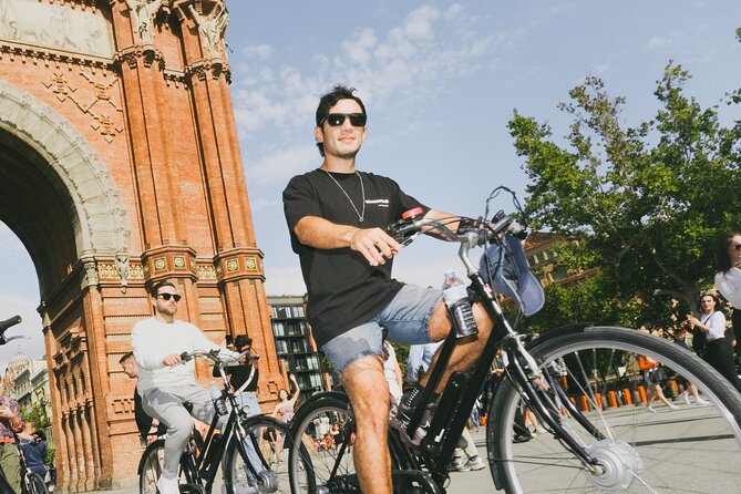 Barcelona’s Most Fun E-Bike Tour: Gaudí & City Stories - The Sagrada Família as the grand finish