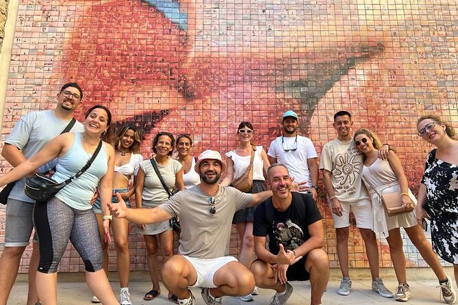 Barcelona: Sagrada Familia, Modernism and Gothic Quarter - Starting at the Sagrada Familia without going inside