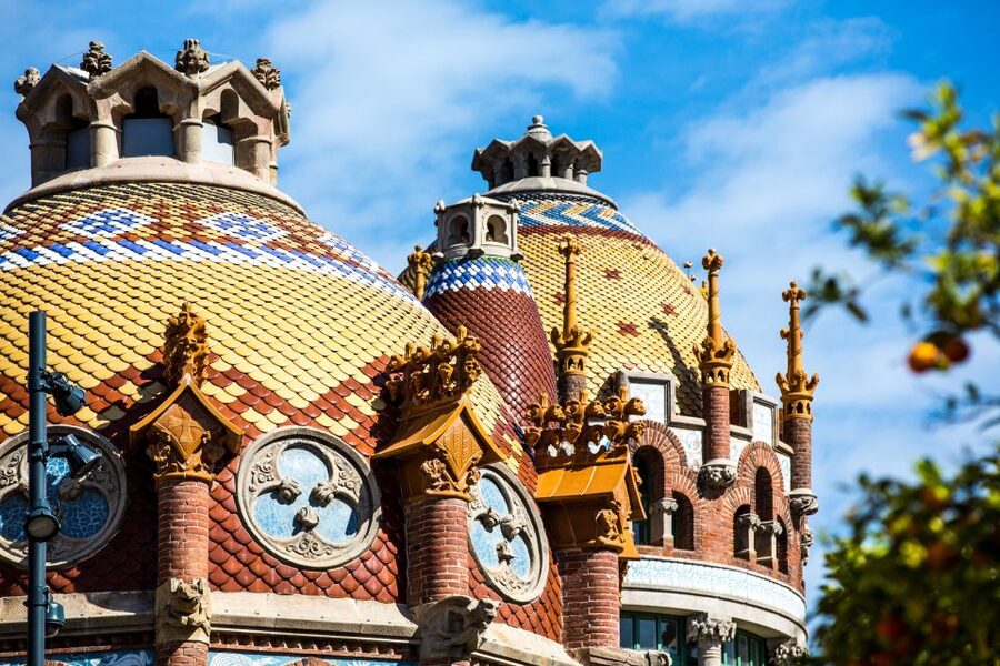 Barcelona: Sant Pau Recinte Modernista Entry Ticket - The first courtyard reveals the scale
