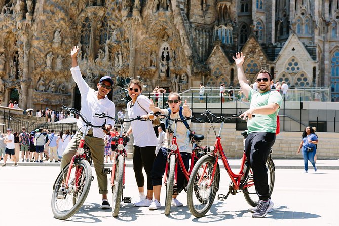 Barcelona: Wonders of Gaudi Bike Tour - Palau Güell and the city’s architectural story
