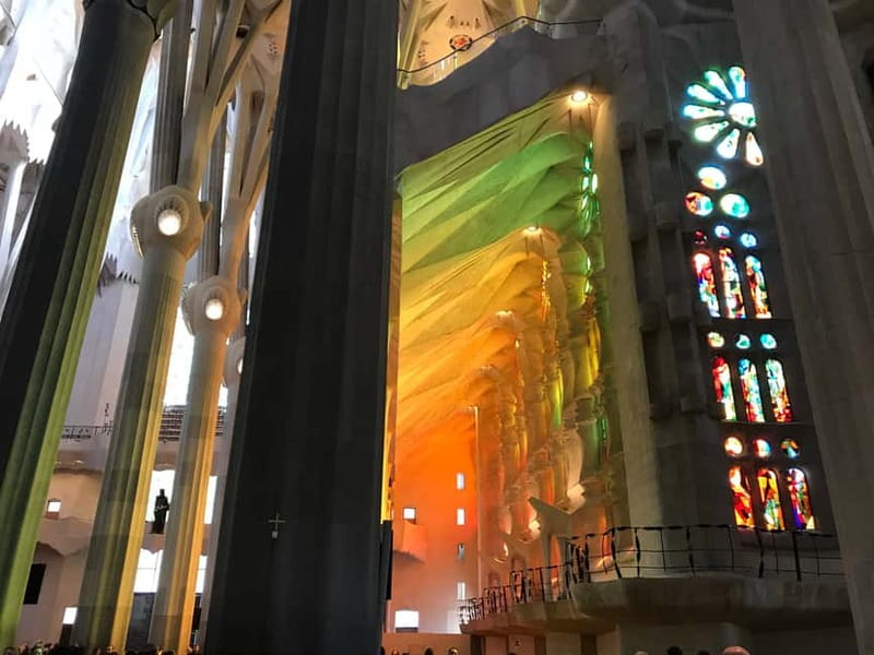Barcelona: Wonders of Gaudi Bike Tour - How the small group affects the experience
