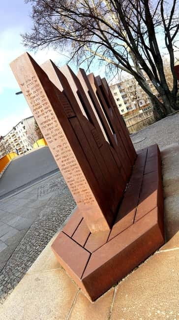 Berlin: Hansaviertel Modernist Architecture Tour - What the guide adds