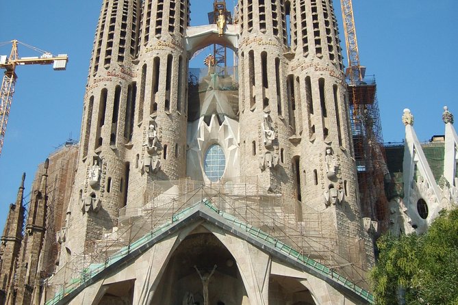 Best Gaudi Private Tour with Sagrada Familia & Park Guell in BCN - Is $584.10 per person a fair price?