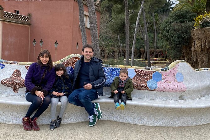 Best Gaudi Private Tour with Sagrada Familia & Park Guell in BCN - Inside the Sagrada Familia for one focused hour
