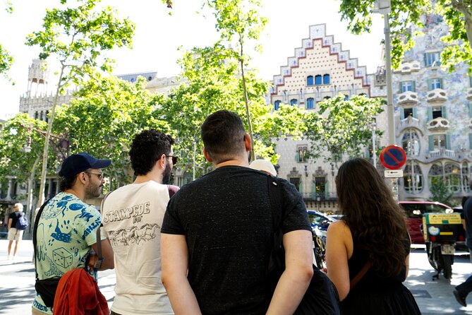Best of Barcelona: Sagrada Família, Gaudí & Candy Tasting Tour! - Casa Malagrida, Casa Rocamora, and Casas Pascual i Pons