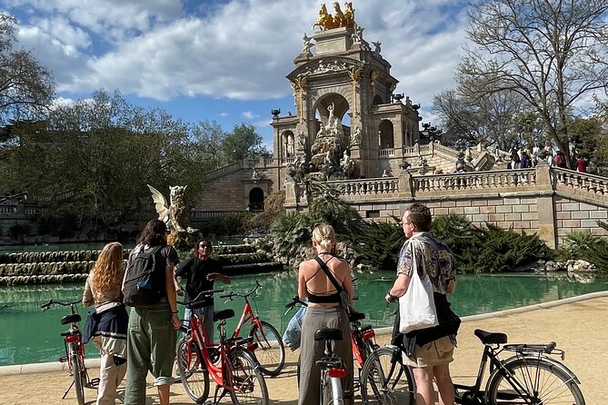 Bike Tour in Barcelona: History, Architecture and Culture - Parc de la Ciutadella gives you a halfway pause