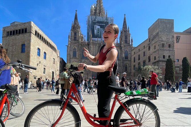 Bike Tour in Barcelona: History, Architecture and Culture - Meeting at Pla de la Boqueria