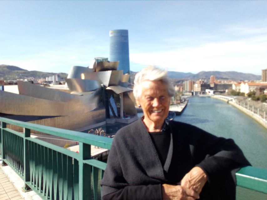 Bilbao: Historical and Architectural Walking Tour - The inner beach and Bilbao’s changing relationship with water