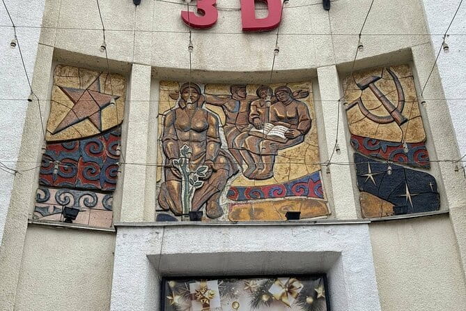 Bishkek : USSR History , Soviet Architects , Statues & Mosaics - Why Bishkek’s Soviet past is worth seeing