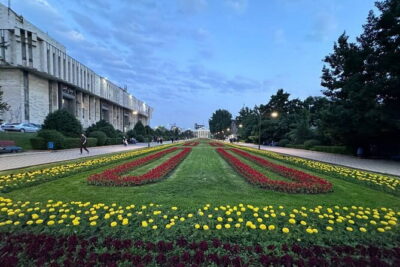 Bishkek : USSR History, Soviet Architects ,Statues & Mosaics