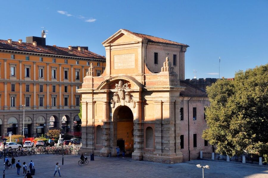 Bologna: Guided Architecture Walking Tour - Is $186.92 per person good value?