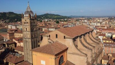 Guided Architecture Walking Tour