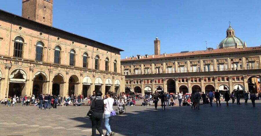 Bologna: Guided Architecture Walking Tour - The Two Towers at Piazza di Porta Ravegnana