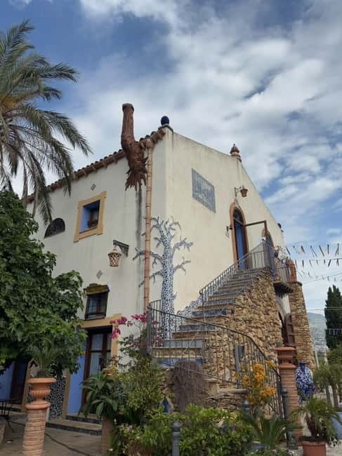 Borgo Parrini Gaudí-style: a walking tour in a colorful art village - Why Borgo Parrini makes a good side trip from Palermo