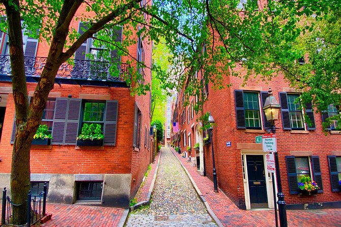 Boston's Architecture, History + Photo Walking Tour (SMALL Group) - Is $55 a fair price?