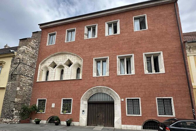 Buda Castle Tour: History and Architecture - What this Buda Castle walk is really about